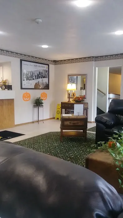 Super 8 by Wyndham New Stanton 4
