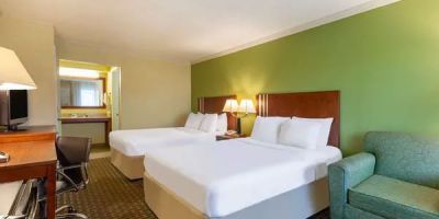 Days Inn by Wyndham Austintown