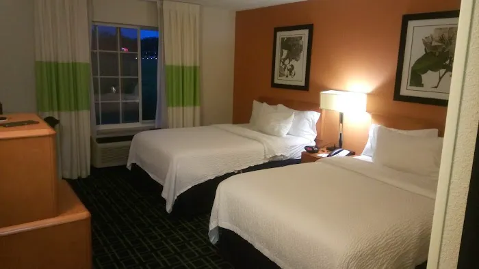Fairfield Inn & Suites Youngstown/Austintown 4