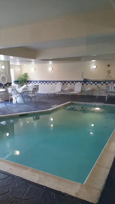 Fairfield Inn & Suites Youngstown/Austintown 4