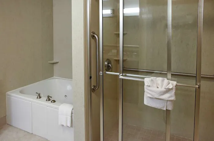 Hampton Inn & Suites Youngstown-Canfield 4