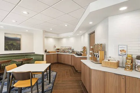 Fairfield Inn Warren Niles 4
