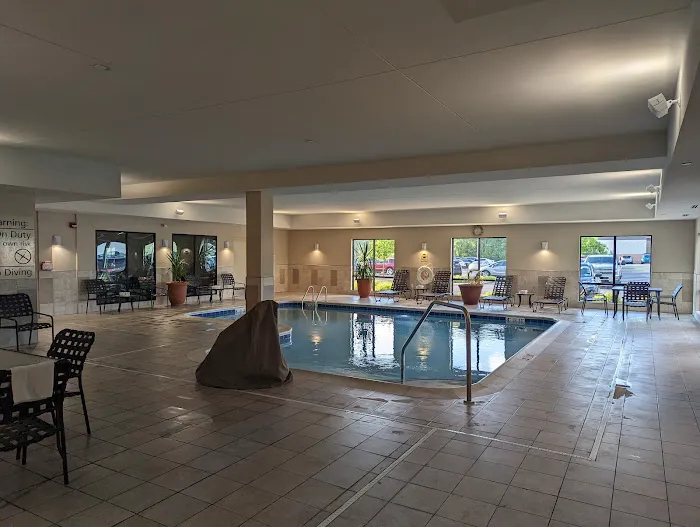 Hampton Inn & Suites Niles/Warren 4