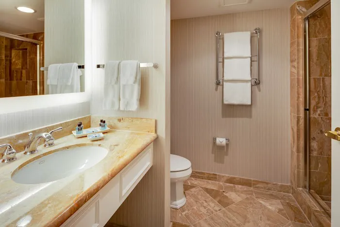 Harborside Hotel, Spa & Marina 5