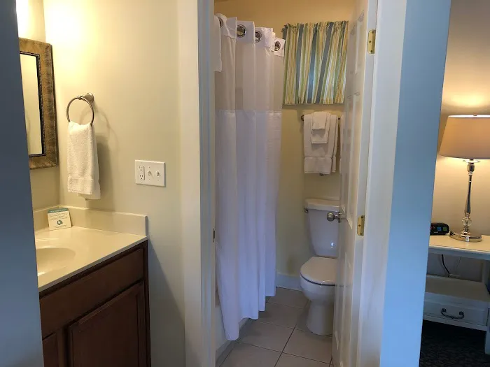 Island Place 5
