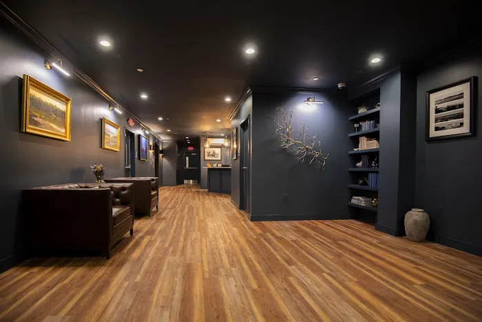 The Pathmaker Hotel 5