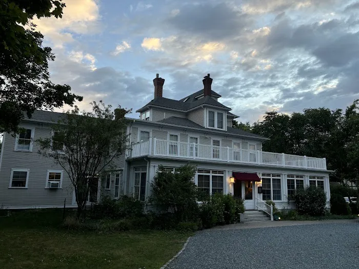 Bass Cottage Inn 5