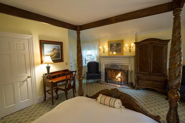 Balance Rock Inn 5