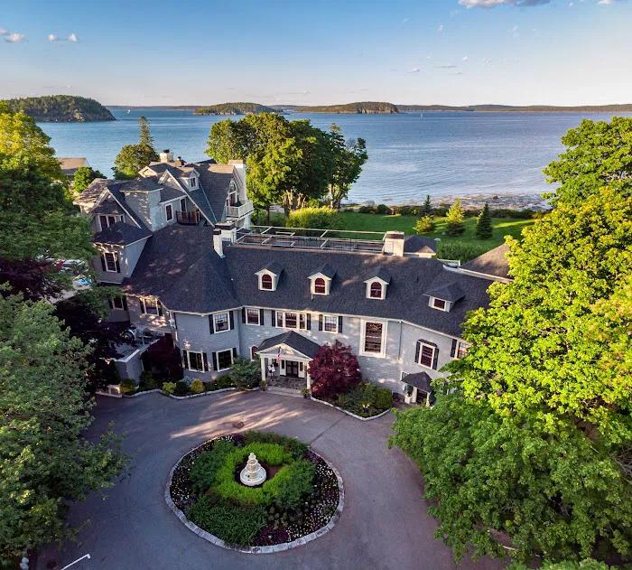Balance Rock Inn 5