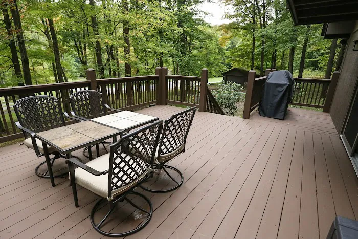 Kenswood Cabin, Seven Springs 3