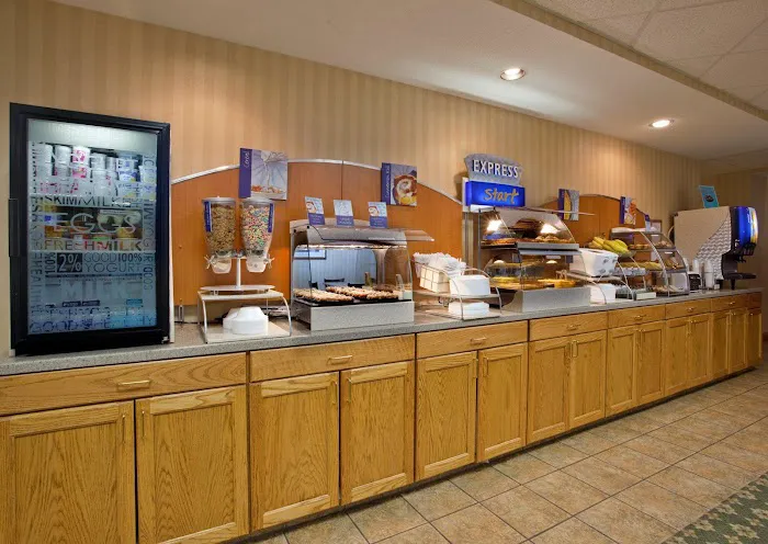 Holiday Inn Express Mt. Pleasant - Scottdale by IHG 4