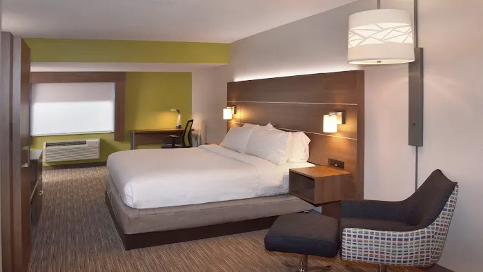 Holiday Inn Express Mt. Pleasant - Scottdale by IHG 4