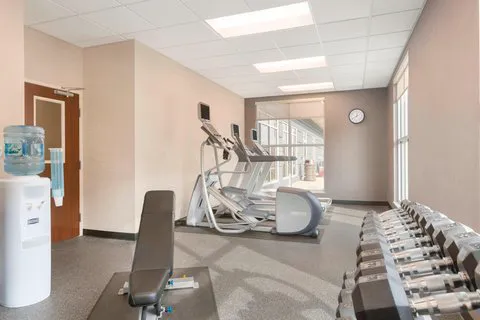 Fairfield Inn & Suites Pittsburgh Airport/Robinson Township 4