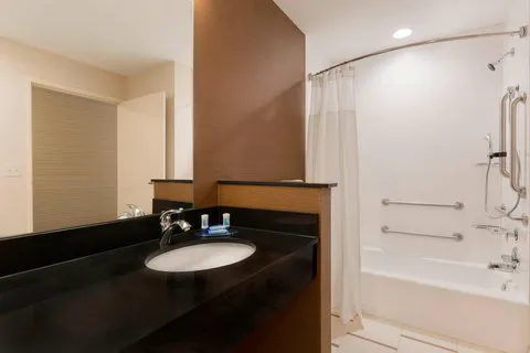 Fairfield Inn & Suites Pittsburgh Airport/Robinson Township 4