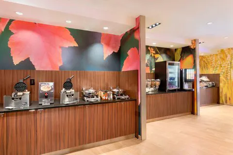 Fairfield Inn & Suites Pittsburgh Airport/Robinson Township 4