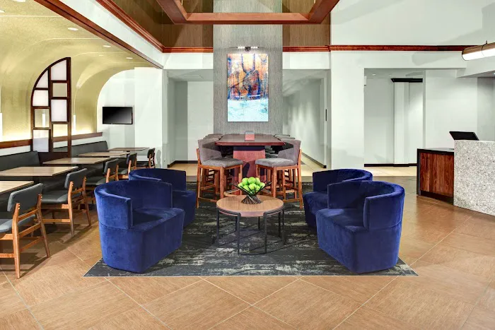 Hyatt Place Pittsburgh Airport / Robinson Mall 4
