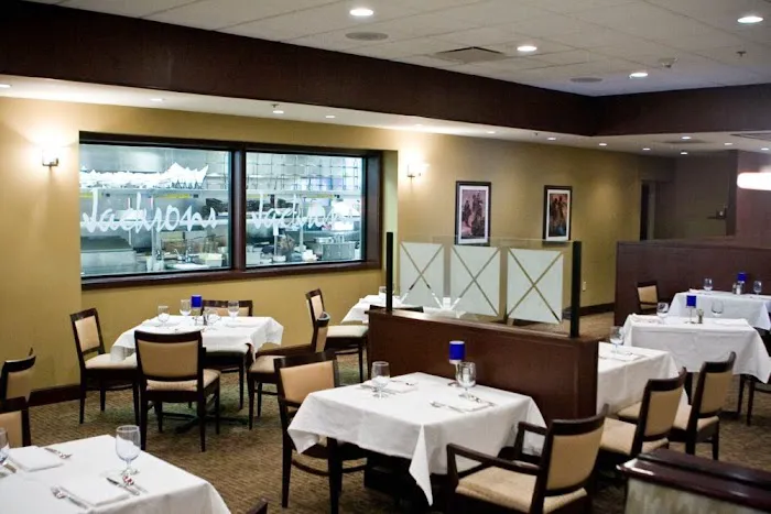 DoubleTree by Hilton Hotel Pittsburgh Airport 4