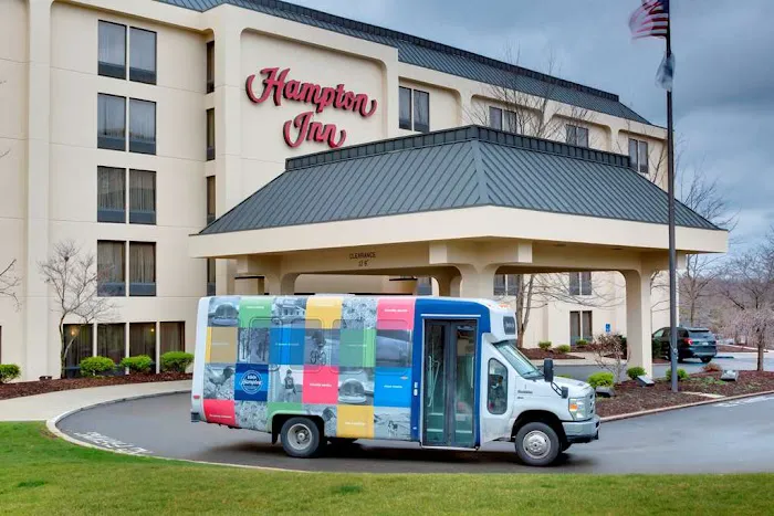 Hampton Inn Pittsburgh-Airport 4