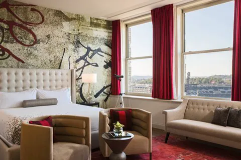 Renaissance Pittsburgh Hotel 5