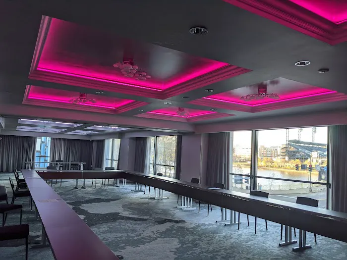 Renaissance Pittsburgh Hotel 5