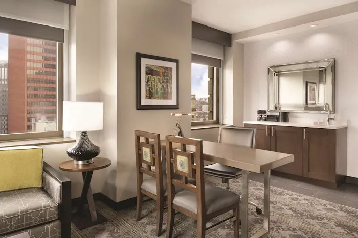 Embassy Suites by Hilton Pittsburgh Downtown 5