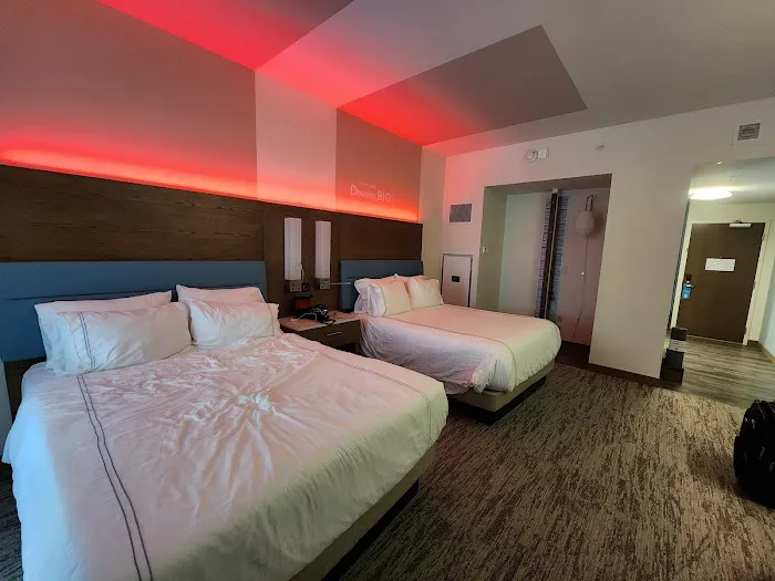 EVEN Hotel Pittsburgh Downtown, an IHG Hotel 5