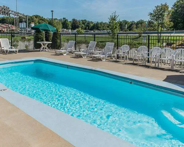 Comfort Inn 4