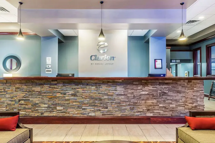 Clarion Inn 4