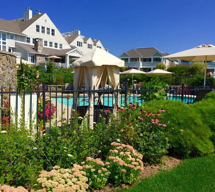 Inn by the Sea 4