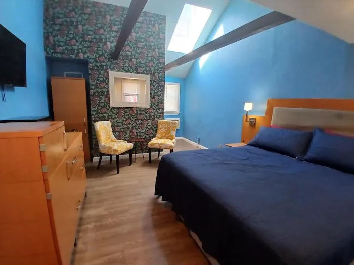 JE Motel 5