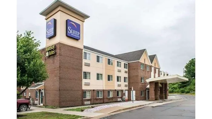 Sleep Inn & Suites 4