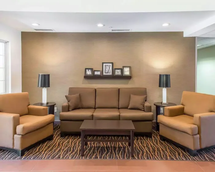 Sleep Inn & Suites 4