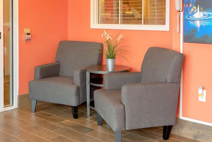 Sonesta Simply Suites Pittsburgh Airport 4