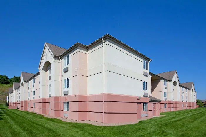 Sonesta Simply Suites Pittsburgh Airport 4
