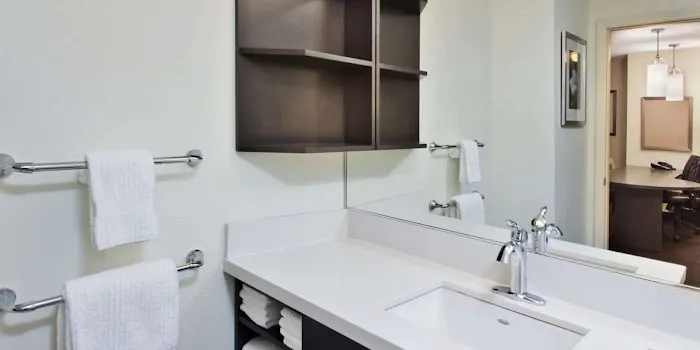 Sonesta Simply Suites Pittsburgh Airport 4