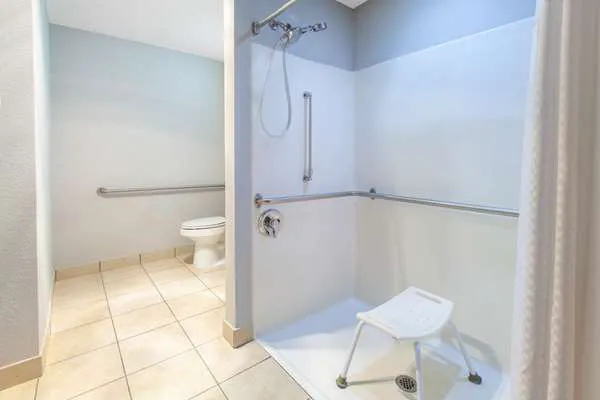Microtel Inn & Suites by Wyndham Pittsburgh Airport 4