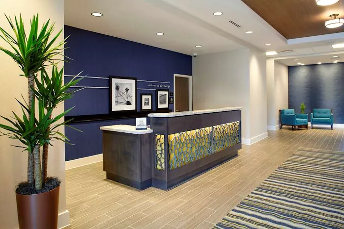 Hampton Inn & Suites Pittsburgh Airport South–Settlers Ridge 4