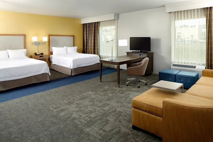 Hampton Inn & Suites Pittsburgh Airport South–Settlers Ridge 4
