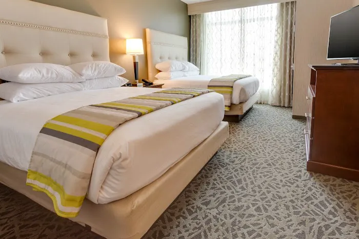 Drury Inn & Suites Pittsburgh Airport Settlers Ridge 4