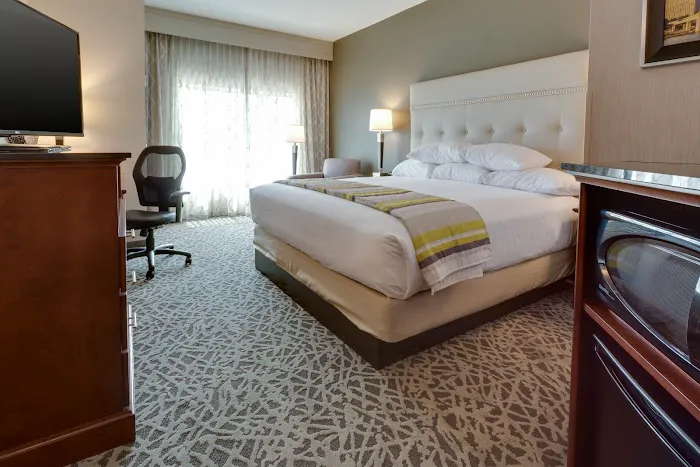 Drury Inn & Suites Pittsburgh Airport Settlers Ridge 4