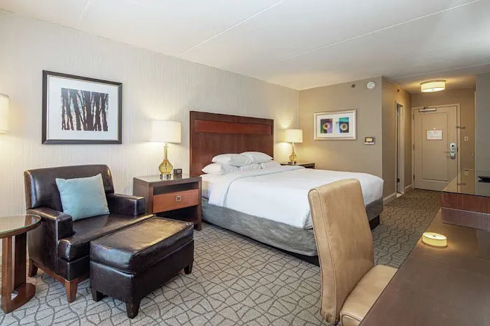 DoubleTree by Hilton Hotel Pittsburgh - Green Tree 4