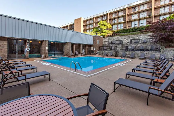 DoubleTree by Hilton Hotel Pittsburgh - Green Tree 4