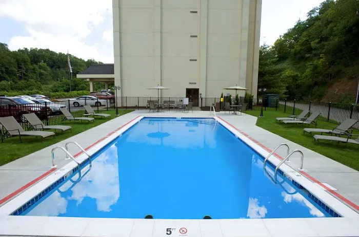 Hampton Inn Pittsburgh/Greentree 4