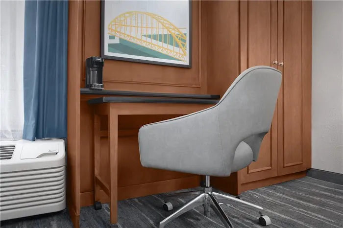 Hampton Inn Pittsburgh/Greentree 4