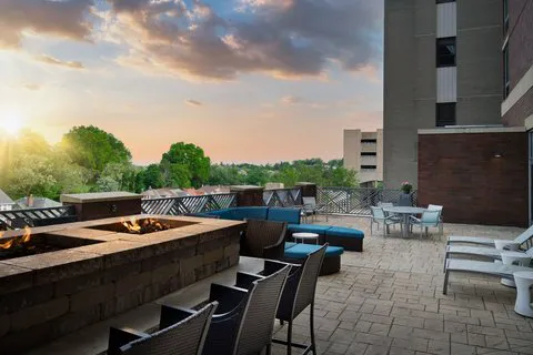 SpringHill Suites Pittsburgh Mt. Lebanon 4