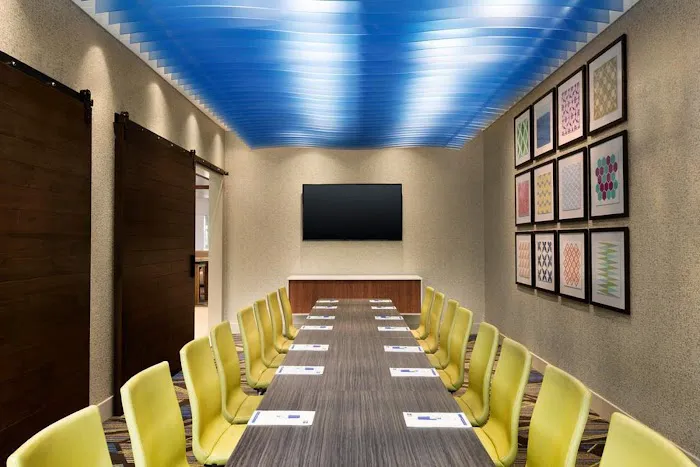 Holiday Inn Express & Suites Belle Vernon by IHG 4