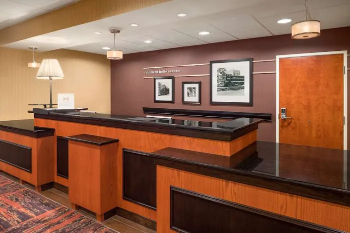 Hampton Inn Belle Vernon 5