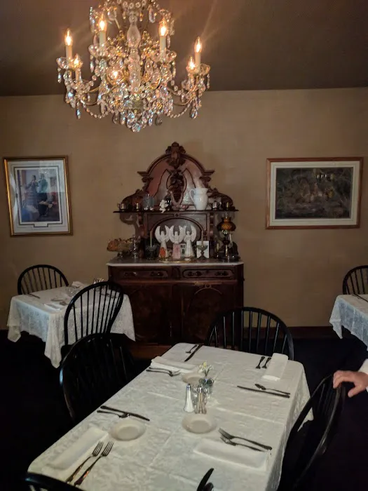 The Inn at Lenora's 4