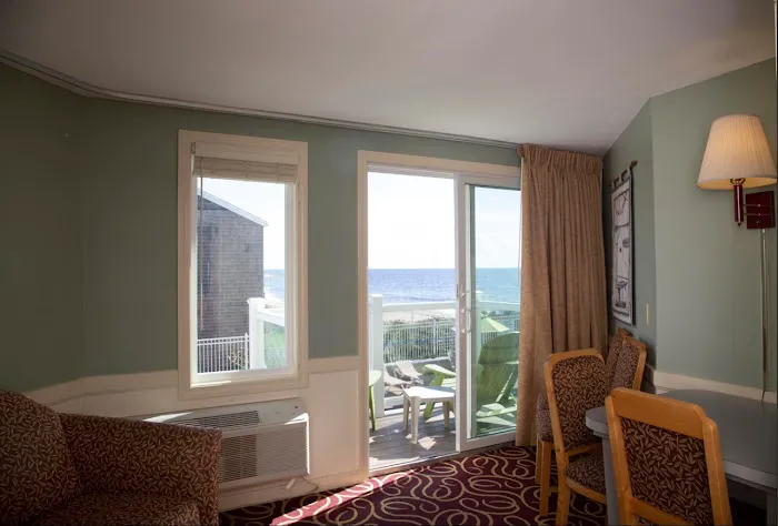 The Corsair & Cross Rip Oceanfront Resort 5