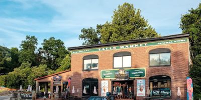 Falls Market Inn & Suite